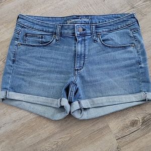 Universal thread high rise midi shorts